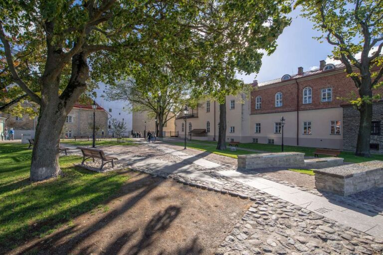 Piiskopiaed Tallinnas