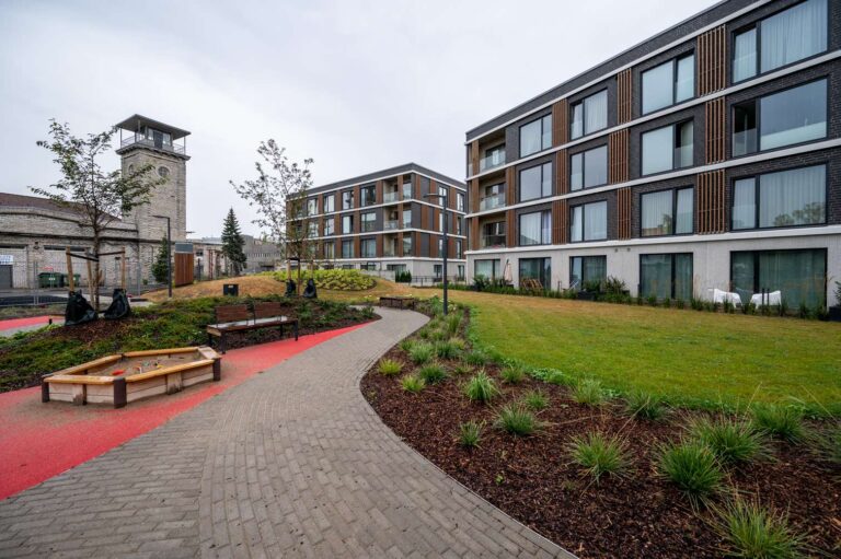 Pille tn 4 kortermajade hooviala Tallinnas