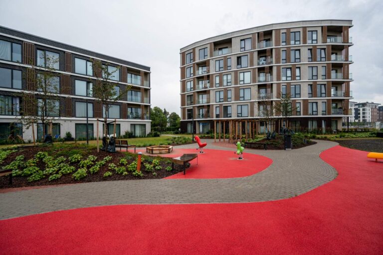 Pille tn 4 kortermajade hooviala Tallinnas