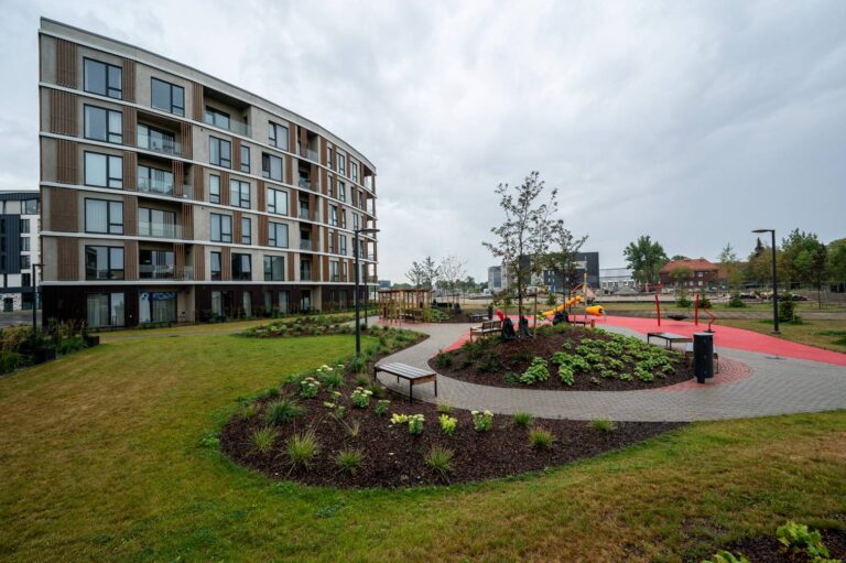 Pille tn 4 kortermajade hooviala Tallinnas