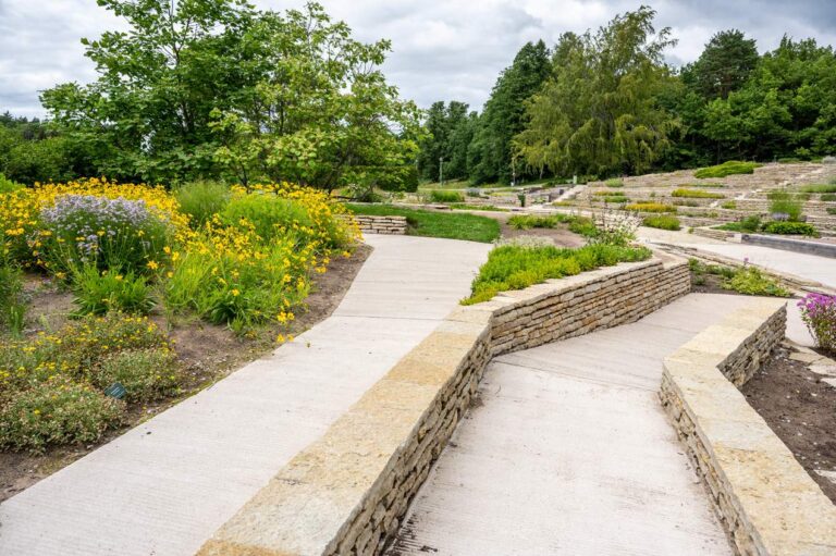 Tallinna Botaanikaaia mägiaed